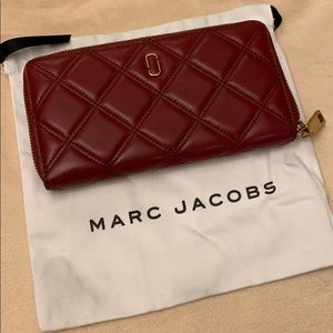 Marc Jacobs quilted wallet